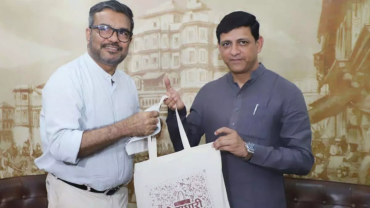 इंदौर का स्वच्छ शहर मॉडल दक्षिण की ओर; केरल इंदौर के स्वच्छता ब्लूप्रिंट को अपनाएगा इंदौर का स्वच्छ शहर मॉडल दक्षिण की ओर; केरल इंदौर के स्वच्छता ब्लूप्रिंट को अपनाएगा