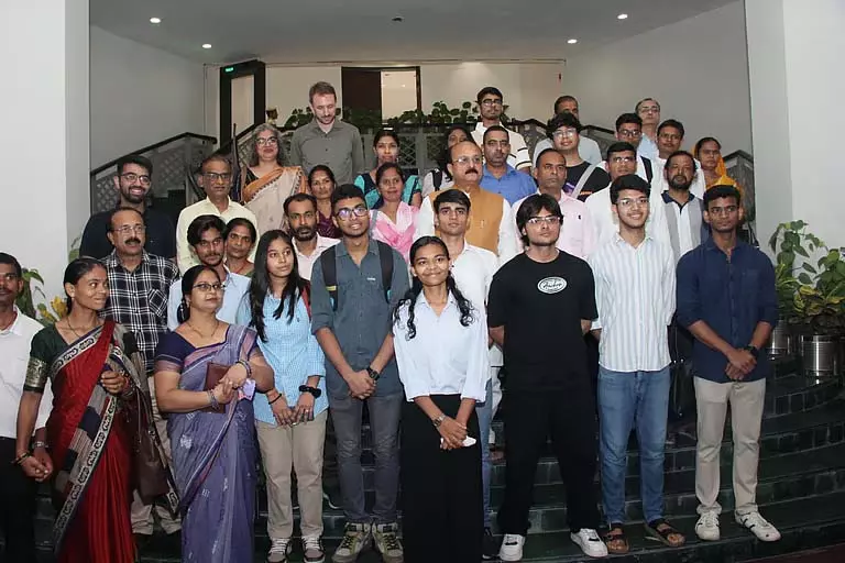 दिल्ली सरकार के 14 छात्र जर्मनी में व्यावसायिक प्रशिक्षण के लिए चयनित दिल्ली सरकार के 14 छात्र जर्मनी में व्यावसायिक प्रशिक्षण के लिए चयनित