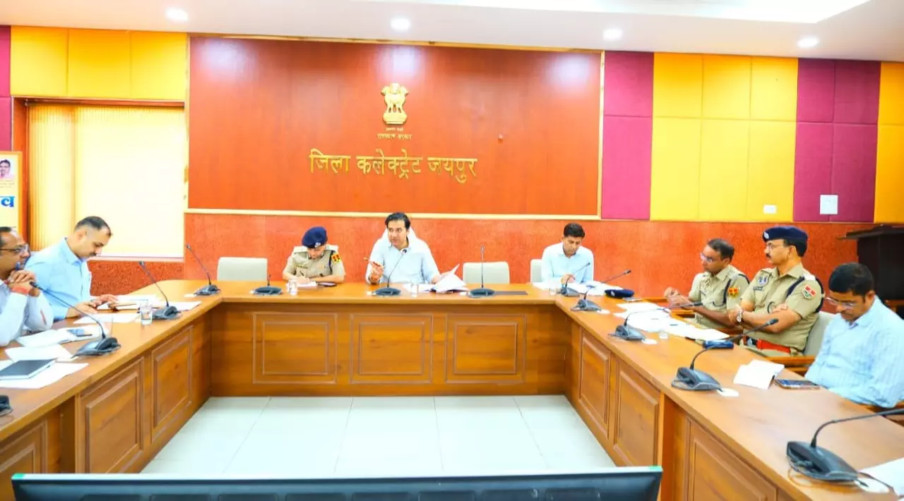 Jaipur: प्रतिबंधित दवाओं की बिक्री रोकने एवं जागरूकता अभियान चलाने के भी निर्देश Jaipur: प्रतिबंधित दवाओं की बिक्री रोकने एवं जागरूकता अभियान चलाने के भी निर्देश