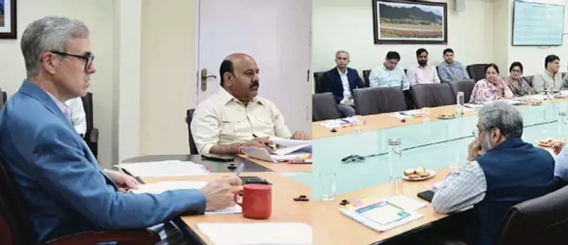 मुख्यमंत्री उमर अब्दुल्ला ने श्रमिकों की सामाजिक-आर्थिक भलाई का आह्वान किया मुख्यमंत्री उमर अब्दुल्ला ने श्रमिकों की सामाजिक-आर्थिक भलाई का आह्वान किया