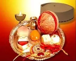 Raksha Bandhan 2025: राखी की थाली में जरूर होनी चाहिए ये पांच चीजें, मिलते हैं शुभ फल Raksha Bandhan 2025: राखी की थाली में जरूर होनी चाहिए ये पांच चीजें, मिलते हैं शुभ फल