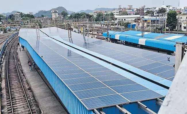 Andhra : बेजवाड़ा रेलवे स्टेशन के लिए सौर ऊर्जा Andhra : बेजवाड़ा रेलवे स्टेशन के लिए सौर ऊर्जा