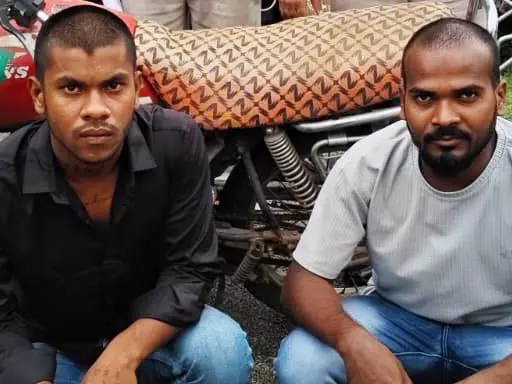 मारपीट-लूट के दो फरार आरोपी गिरफ्तार, जेल भेजे गए मारपीट-लूट के दो फरार आरोपी गिरफ्तार, जेल भेजे गए
