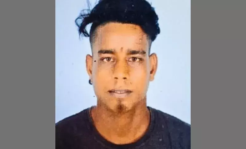 Assam: कटिगोरा में नवविवाहित व्यक्ति मृत पाया गया, आत्महत्या का संदेह Assam: कटिगोरा में नवविवाहित व्यक्ति मृत पाया गया, आत्महत्या का संदेह