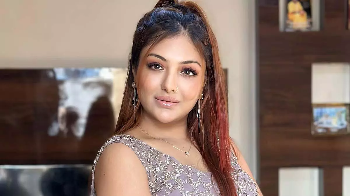 खुशी मुखर्जी ने जताया दर्द, ट्रोलिंग से हुईं अवसादग्रस्त खुशी मुखर्जी ने जताया दर्द, ट्रोलिंग से हुईं अवसादग्रस्त