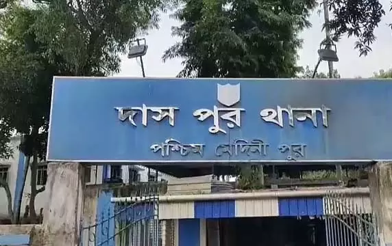 चाचा-भाई की ठगी के जाल में फंसे दो युवक चाचा-भाई की ठगी के जाल में फंसे दो युवक