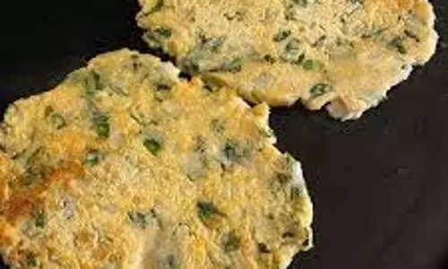 Moringa Thalipeeth Recipe: मोरिंगा पावर, जानिए सुपर हेल्दी थालीपीठ बनाने का सबसे आसान तरीका