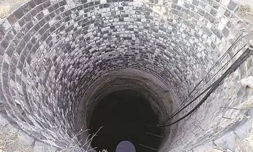 कुएं में कूदकर महिला और उसके दो बच्चों की मौत, ससुराल वालों पर उत्पीड़न का मामला दर्ज