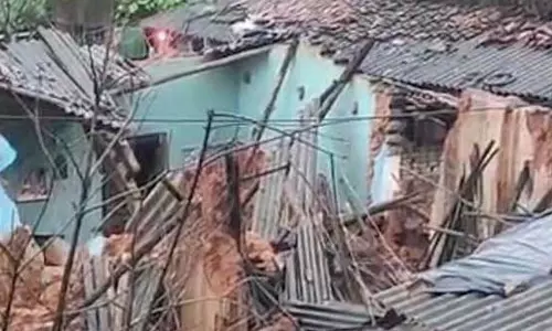 बारिश से कच्चा मकान ढहा, एक की मौत