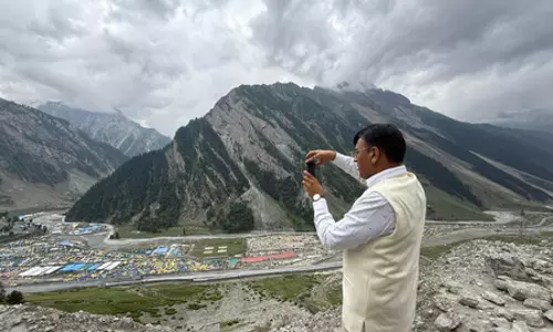 कारगिल विजय दिवस: 3000 लोगों संग केंद्रीय मंत्री मांडविया ने की पद यात्रा, बोले- सर्वोच्च बलिदान देने वाले वीरों को नमन