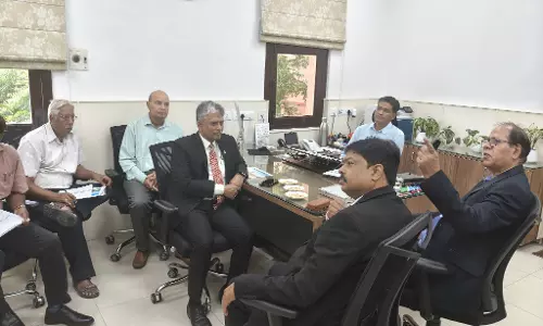 Jaipur: राज्य में कच्चे तेल और प्राकृतिक गैस का उत्पादन बढ़ाने की बनेगी कार्ययोजना Jaipur: राज्य में कच्चे तेल और प्राकृतिक गैस का उत्पादन बढ़ाने की बनेगी कार्ययोजना