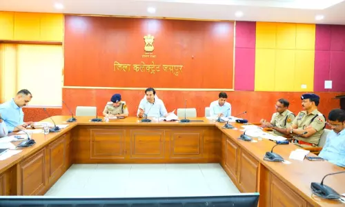 Jaipur: प्रतिबंधित दवाओं की बिक्री रोकने एवं जागरूकता अभियान चलाने के भी निर्देश