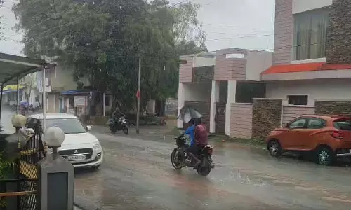 राजनांदगांव में भारी बारिश, स्कूलों में छुट्टी राजनांदगांव में भारी बारिश, स्कूलों में छुट्टी