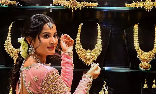 सोने की कीमतों में तीसरे दिन भी गिरावट: आज का हाल सोने की कीमतों में तीसरे दिन भी गिरावट: आज का हाल
