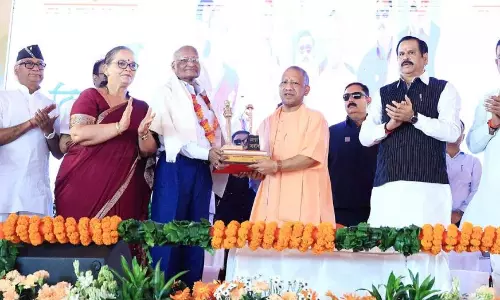 Lucknow: कारगिल विजय दिवस पर सीएम योगी ने किया सेना को नमन