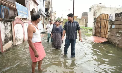 जलभराव वाले घरों में लंच पैकेट उपलब्ध करवाने दिए निर्देश
