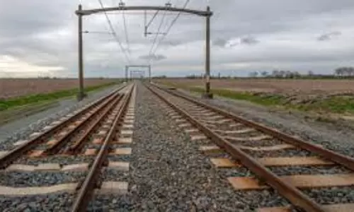 Kanpur: कानपुर-फर्रुखाबाद रेलवे ट्रैक का दोहरीकरण तय Kanpur: कानपुर-फर्रुखाबाद रेलवे ट्रैक का दोहरीकरण तय