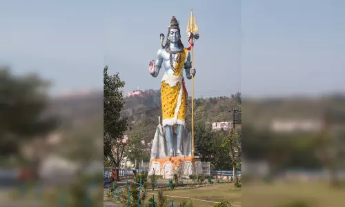 सावन विशेष: त्रिशूल, डमरू और नाग, जानें शिव के इन तीनों प्रतीकों की रहस्यमयी कथा