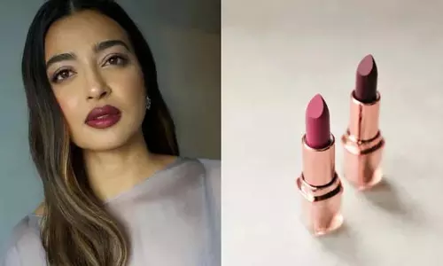 Lipstick Day 2025: सांवली त्वचा पर भी जंचने वाले 5 गहरे लिपस्टिक रंग Lipstick Day 2025: सांवली त्वचा पर भी जंचने वाले 5 गहरे लिपस्टिक रंग