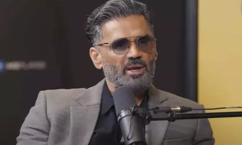 अक्षय कुमार-परेश रावल विवाद पर सुनील शेट्टी बोले, हेरा फेरी कोई मज़ाक नहीं अक्षय कुमार-परेश रावल विवाद पर सुनील शेट्टी बोले, हेरा फेरी कोई मज़ाक नहीं