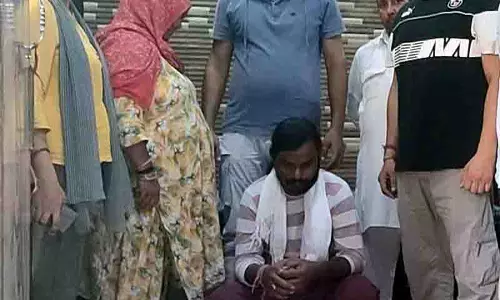 Nurpur: नशीले पदार्थों की तस्करी के आरोप में मां-बेटे समेत पांच गिरफ्तार Nurpur: नशीले पदार्थों की तस्करी के आरोप में मां-बेटे समेत पांच गिरफ्तार