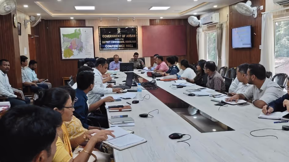 बीटीसी चुनाव 2025 Assam एसईसी ने कोकराझार की तैयारियों की समीक्षा की बीटीसी चुनाव 2025 Assam एसईसी ने कोकराझार की तैयारियों की समीक्षा की