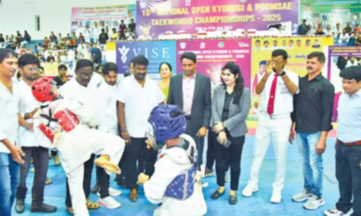 Andhra: राष्ट्रीय ओपन ताइक्वांडो चैंपियनशिप का उद्घाटन Andhra: राष्ट्रीय ओपन ताइक्वांडो चैंपियनशिप का उद्घाटन