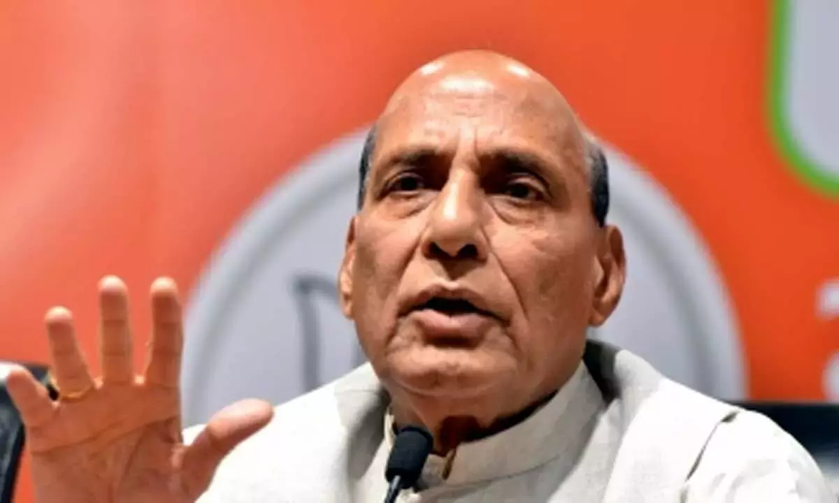 Andhra: सांसदों ने रक्षा विनिर्माण इकाइयां स्थापित करने के लिए केंद्र से मदद मांगी Andhra: सांसदों ने रक्षा विनिर्माण इकाइयां स्थापित करने के लिए केंद्र से मदद मांगी