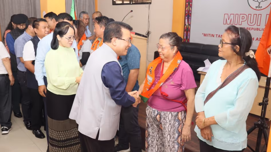 Mizoram भाजपा ने 80 नए सदस्यों को पार्टी में शामिल किया Mizoram भाजपा ने 80 नए सदस्यों को पार्टी में शामिल किया