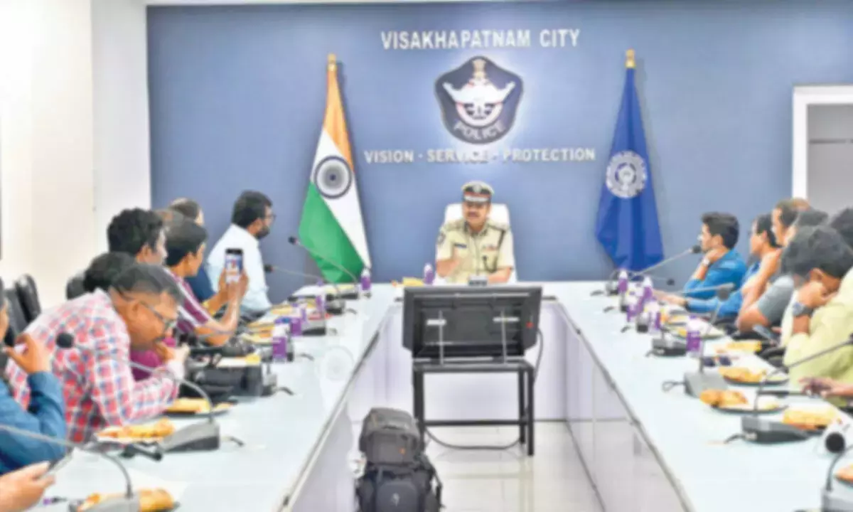 Andhra: किआ कैरेंस क्लैविस ईवी को तिरुपति में होती ऑटो में लॉन्च किया गया Andhra: किआ कैरेंस क्लैविस ईवी को तिरुपति में होती ऑटो में लॉन्च किया गया