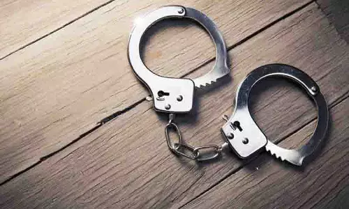 Panchkula: 5 किलो गांजे के साथ एक व्यक्ति गिरफ्तार Panchkula: 5 किलो गांजे के साथ एक व्यक्ति गिरफ्तार