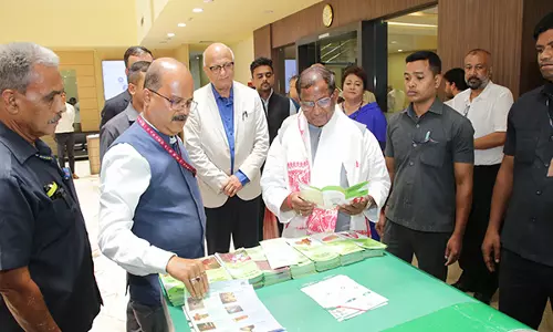 असम के राज्यपाल ने पूर्वोत्तर MSME सम्मेलन 2025 में भाग लिया, सतत विकास में क्षेत्र की भूमिका पर जोर दिया असम के राज्यपाल ने पूर्वोत्तर MSME सम्मेलन 2025 में भाग लिया, सतत विकास में क्षेत्र की भूमिका पर जोर दिया