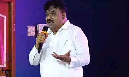 देशपति श्रीनिवास बताते हैं कि रेवंत रेड्डी ने जय तेलंगाना क्यों कहा देशपति श्रीनिवास बताते हैं कि रेवंत रेड्डी ने जय तेलंगाना क्यों कहा