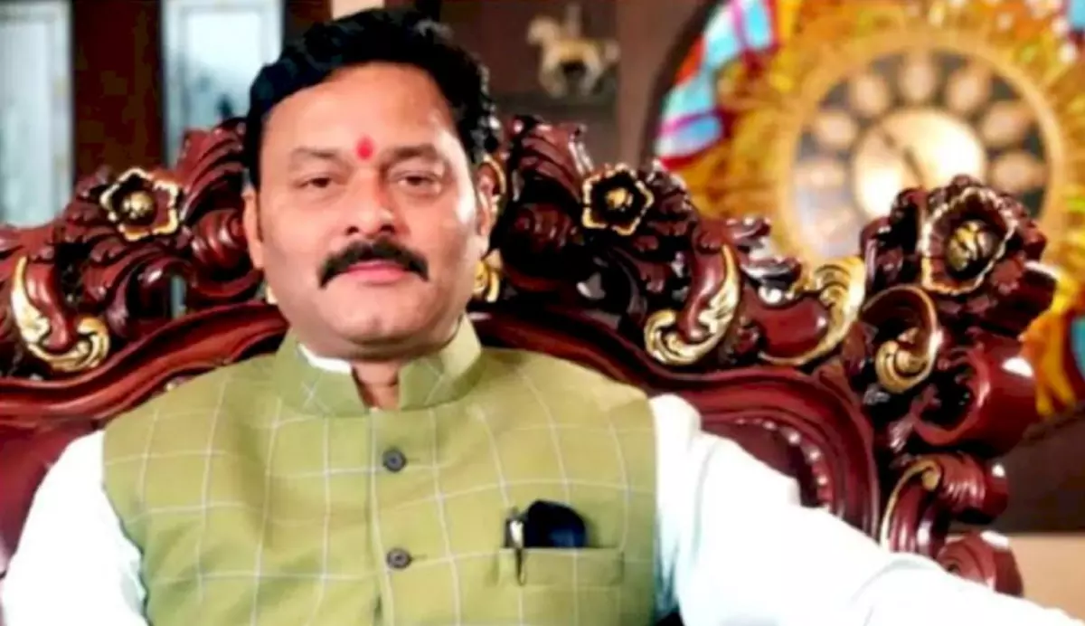 Bhopal: सहारा की बहुमूल्य जमीन सस्ते में खरीदने पर संजय पाठक घिरे सवालों में Bhopal: सहारा की बहुमूल्य जमीन सस्ते में खरीदने पर संजय पाठक घिरे सवालों में