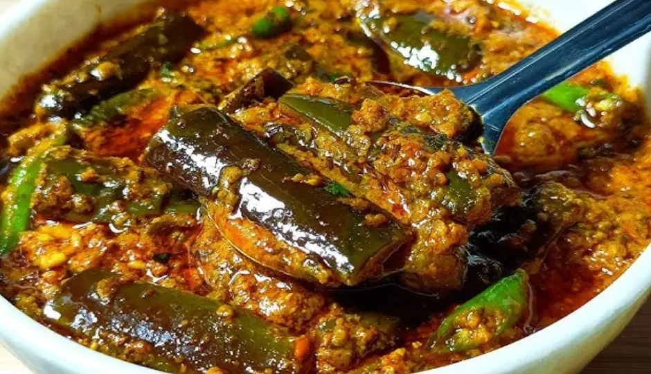 Brinjal curry: डिनर के लिए हल्की-फुल्की डिश के रूप में है इसकी पहचान