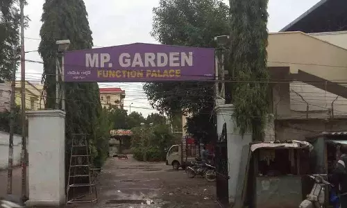 समारोह हॉल पर कब्ज़ा करने की कोशिश में हुई हाथापाई में हाउसिंग बोर्ड के कर्मचारी की मौत समारोह हॉल पर कब्ज़ा करने की कोशिश में हुई हाथापाई में हाउसिंग बोर्ड के कर्मचारी की मौत