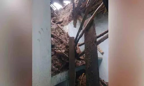 बारिश का असर.. राजव्वा का घर ढह गया