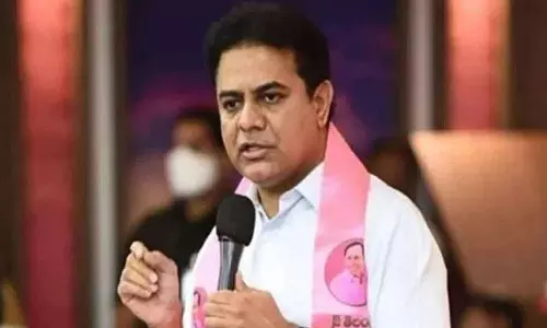 केटीआर ने सीएम रमेश की टिप्पणियों पर निशाना साधा