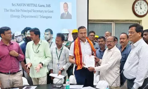 श्रमिक समस्याओं का समाधान करें..! मित्तल से श्रमिकों की अपील श्रमिक समस्याओं का समाधान करें..! मित्तल से श्रमिकों की अपील