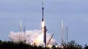 Science: अंतरिक्ष में मचेगी हलचल! स्पेस-एक्स ने लॉन्च किए 24 नए स्टारलिंक सैटेलाइट, एक हफ्ते में पूरे करेंगे 4 मिशन Science: अंतरिक्ष में मचेगी हलचल! स्पेस-एक्स ने लॉन्च किए 24 नए स्टारलिंक सैटेलाइट, एक हफ्ते में पूरे करेंगे 4 मिशन