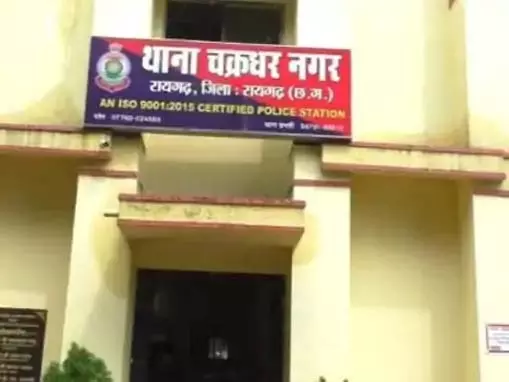 मोबाइल ऑफ कर ड्राइवर फरार, सप्लाई करने निकला था 48 लाख के लोहे की पाइप मोबाइल ऑफ कर ड्राइवर फरार, सप्लाई करने निकला था 48 लाख के लोहे की पाइप