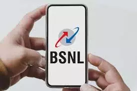 BSNL: 997 रुपये में 160 दिनों तक मिलेंगे इतने फायदे, एयरटेल और जियो की बढ़ी टेंशन BSNL: 997 रुपये में 160 दिनों तक मिलेंगे इतने फायदे, एयरटेल और जियो की बढ़ी टेंशन