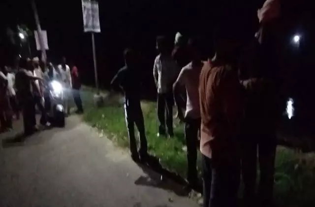 Punjab: सरहिंद नहर में एक और बड़ा हादसा, मौके पर अफरा-तफरी Punjab: सरहिंद नहर में एक और बड़ा हादसा, मौके पर अफरा-तफरी
