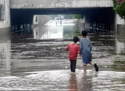 पाकिस्तान: गिलगित-बाल्टिस्तान में मूसलाधार बारिश, 10 लोगों की मौत पाकिस्तान: गिलगित-बाल्टिस्तान में मूसलाधार बारिश, 10 लोगों की मौत