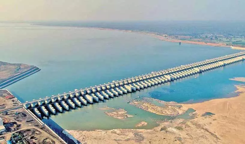 केंद्र का पक्षपात जारी, Telangana की प्रमुख सिंचाई परियोजनाओं को राष्ट्रीय दर्जा नहीं केंद्र का पक्षपात जारी, Telangana की प्रमुख सिंचाई परियोजनाओं को राष्ट्रीय दर्जा नहीं
