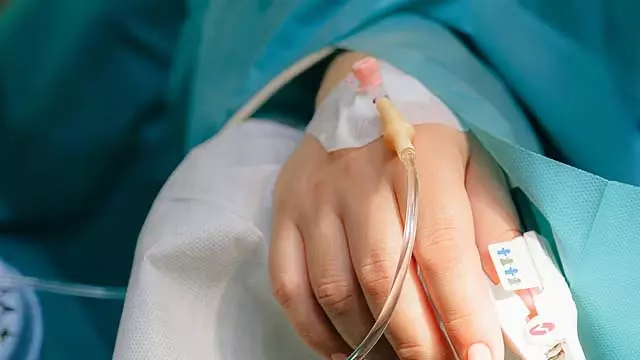 Telangana: आवासीय विद्यालय में रात का खाना खाने के बाद 60 से अधिक छात्राएं बीमार, अस्पताल में भर्ती Telangana: आवासीय विद्यालय में रात का खाना खाने के बाद 60 से अधिक छात्राएं बीमार, अस्पताल में भर्ती