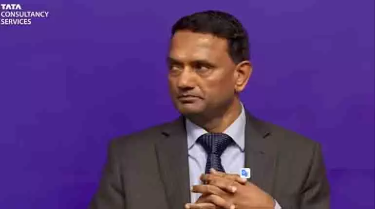 TCS को मजबूत बनाने के लिए कठिन फैसला लेना पड़ा: 12,000 नौकरियों में कटौती के बाद सीईओ के कृतिवासन TCS को मजबूत बनाने के लिए कठिन फैसला लेना पड़ा: 12,000 नौकरियों में कटौती के बाद सीईओ के कृतिवासन
