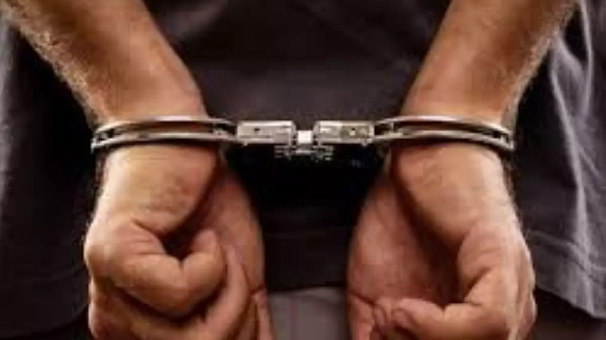 Bhopal: हाईप्रोफाइल ड्रग्स तस्करी मामले में दो और पैडलर गिरफ्तार Bhopal: हाईप्रोफाइल ड्रग्स तस्करी मामले में दो और पैडलर गिरफ्तार