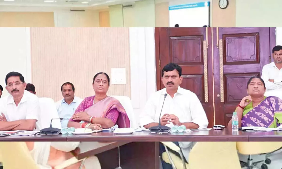 Telangana: सरकार वारंगल में मेगा इन्फ्रा परियोजनाओं को आगे बढ़ा रही है Telangana: सरकार वारंगल में मेगा इन्फ्रा परियोजनाओं को आगे बढ़ा रही है