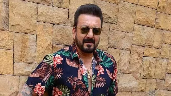 Sanjay Dutt : फैन ने छोड़ी 72 करोड़ की संपत्ति, एक्टर ने किया खुलासा Sanjay Dutt : फैन ने छोड़ी 72 करोड़ की संपत्ति, एक्टर ने किया खुलासा